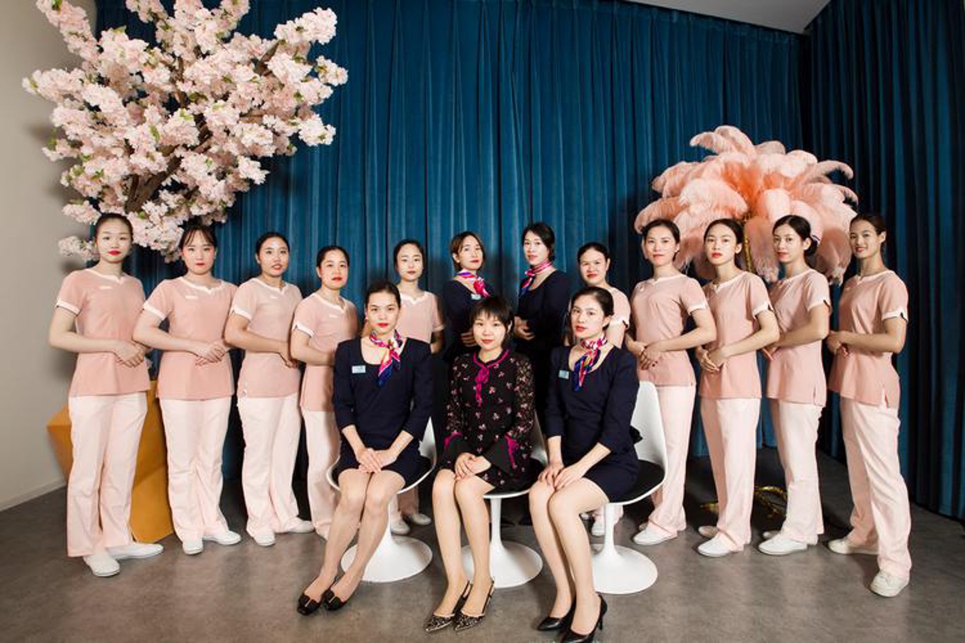 中采美甲美容